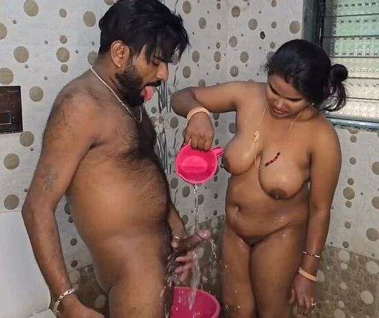 Beautiful-big-boobs-bbw-bhabi-hot-xx-fucked-bf-in-bathroom-HD.jpg