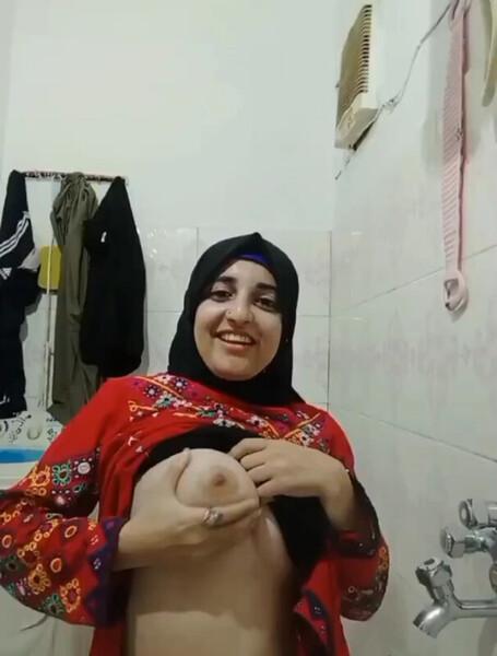 Super cute pak muslim hijabi babe pak saxy nice big boobs