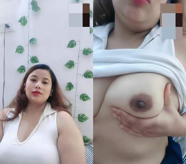 Very beautiful horny babe horny lily fingering pussy moaning